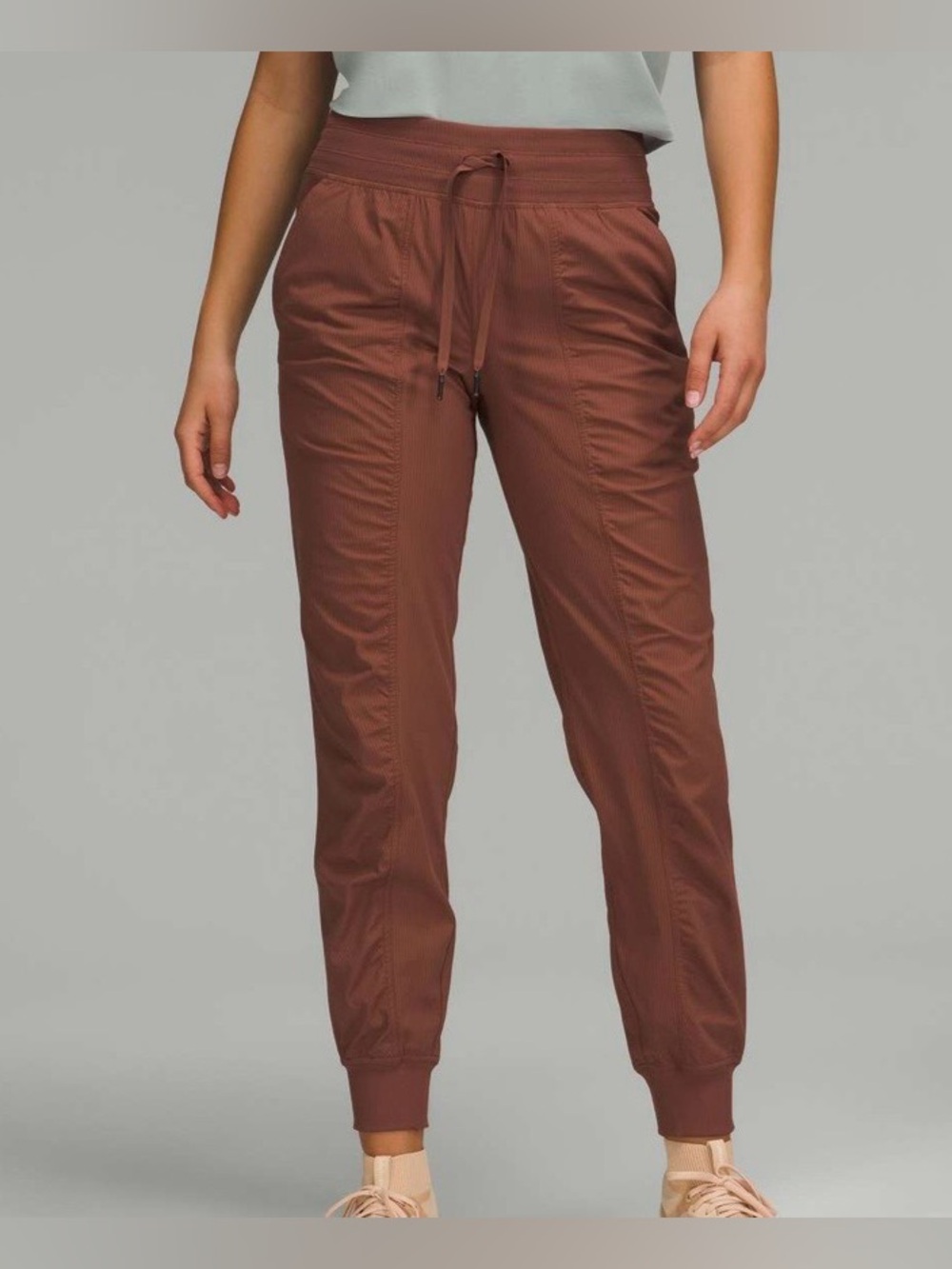 Lululemon Size 2‎ Dance Studio Mid-Rise Jogger Pants Ancient Copper Brown Swift